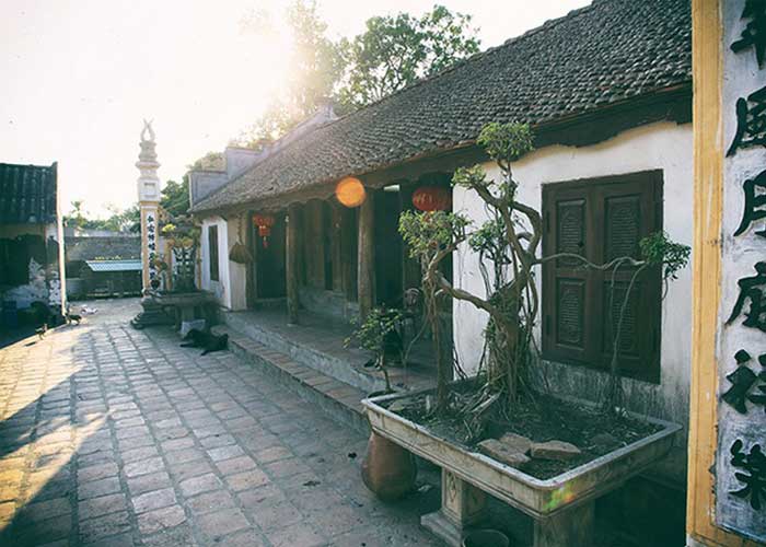 nom village ancient house
